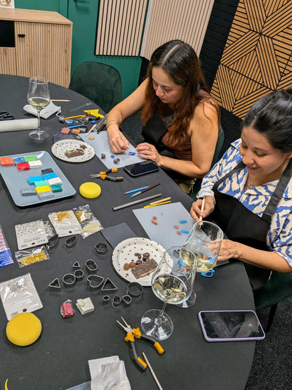 ¡Taller de joyería en arcilla!